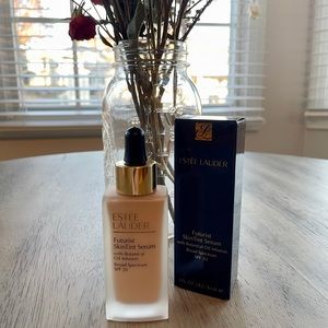 BNIB - ESTÉE LAUDER - Futurist Skin Tint Serum Foundation SPF 20